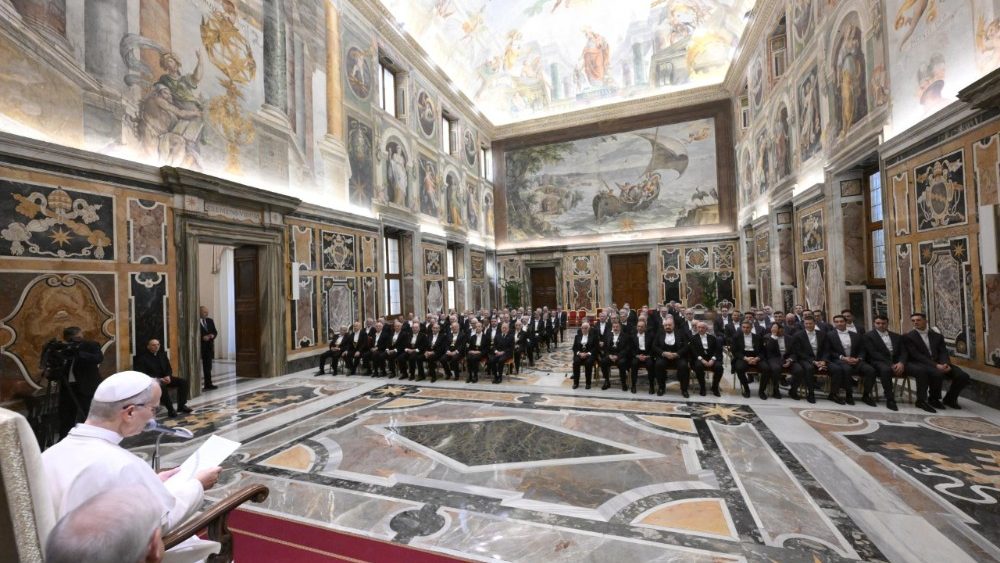 Аўдыенцыя Папы Льва XIV для супрацоўнікаў Папскага дома