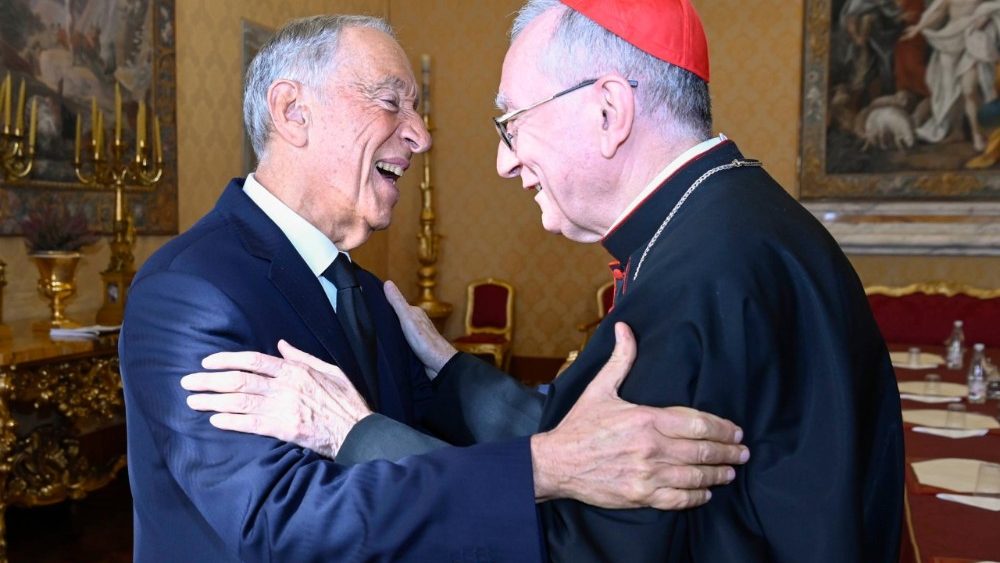 Cardinalul secretar de stat Pietro Parolin și președintele Marcelo Rebelo de Sousa
