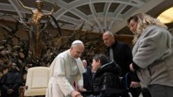 Papa Leone XIV all'udienza generale in Aula Paolo VI