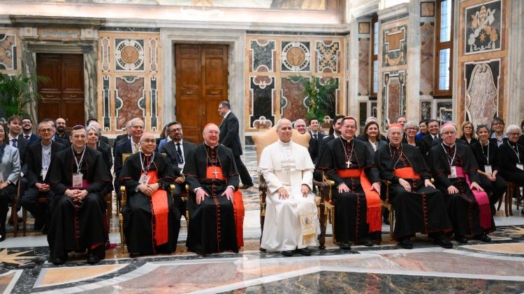 Pope Leo XIV with the participants in the plenary assembly of the Dicastery for the Laity, the Family and Life
