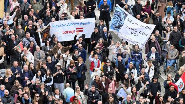 Maldininkai iš Lietuvos, Latvijos ir Baltarusjjos Šv. Petro aikštėje