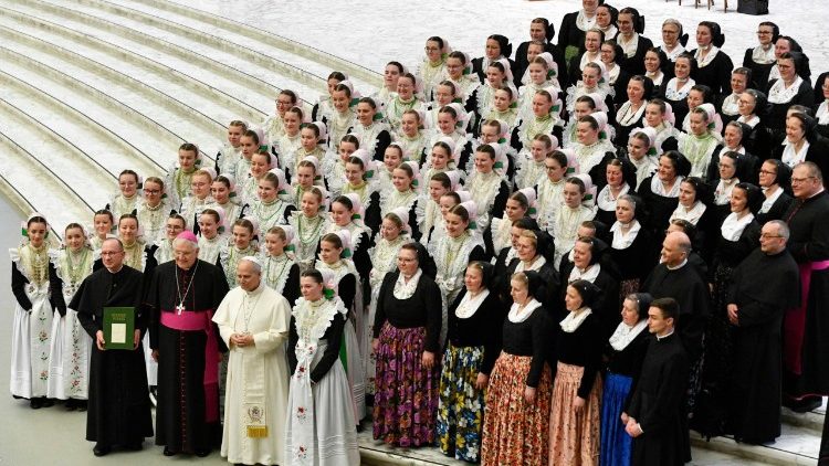 El Papa con representantes de los sorbios, una minor&iacute;a &eacute;tnica eslava 