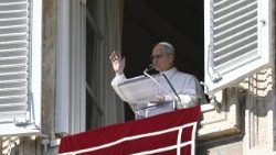 Lev XIV. při modlitbě Anděl Páně 15. února 2026