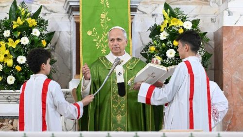 O Papa em &Oacute;stia: desarmar a linguagem, investir energia e recursos na educa&ccedil;&atilde;o