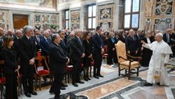 Đức Thánh Cha gặp gỡ các Tỉnh trưởng của Ý