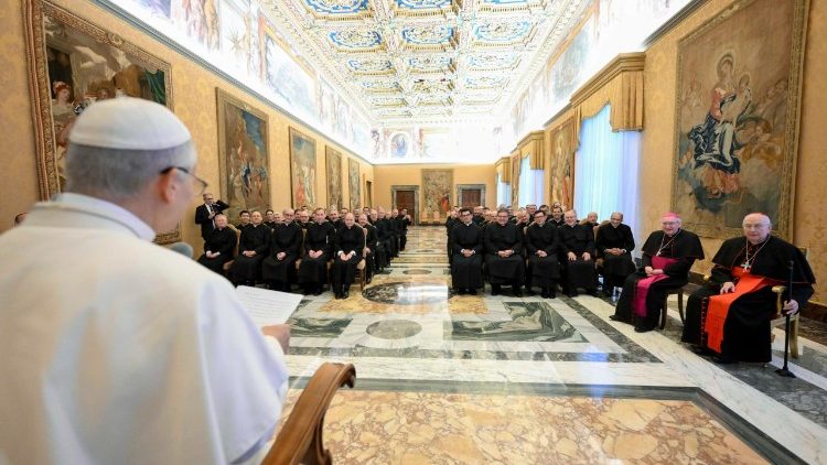 El Pont&iacute;fice se re&uacute;ne con los participantes en el Cap&iacute;tulo General de los Legionarios de Cristo