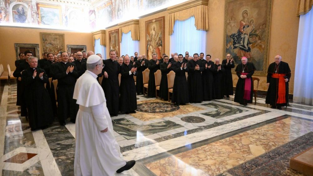 El Papa se reúne con los participantes en el Capítulo General de los Legionarios de Cristo