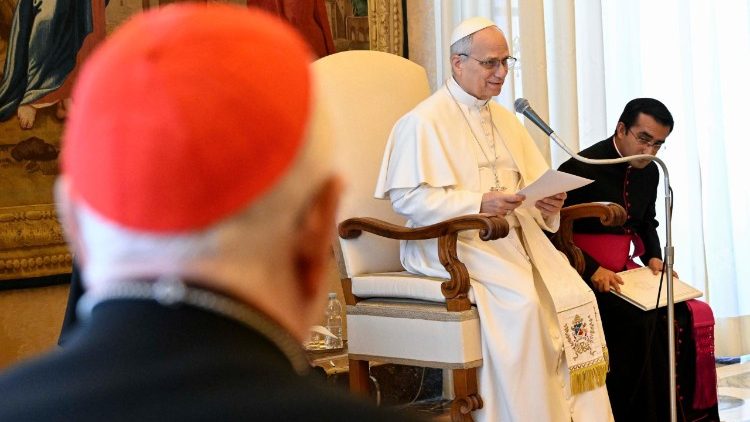 A p&aacute;pa elmondja besz&eacute;d&eacute;t