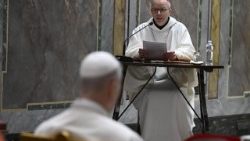 Dom Erik Varden prega os Exercícios Espirituais da Quaresma para o Papa e colaboradores da Cúria Romana