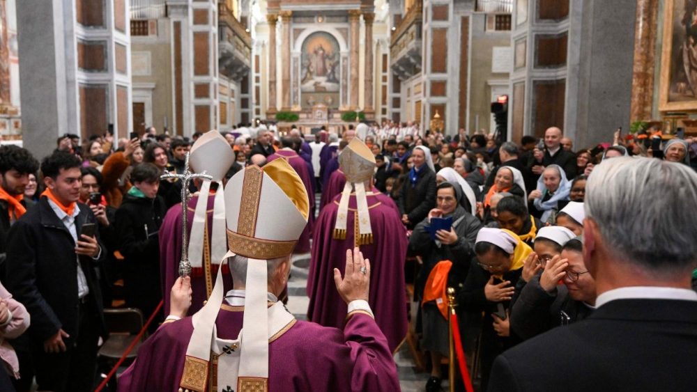 Papa Leon al XIV-lea a efectuat o vizită pastorală în parohia ”Sacro Cuore di Gesù a Via Marsala” din Roma