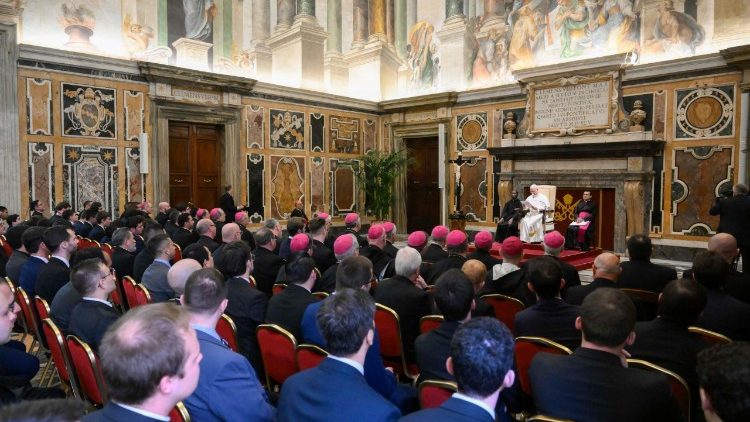 Падчас сустрэчы Папы з іспанскімі семінарыстамі