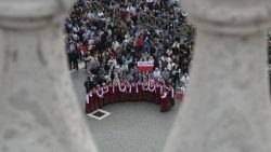 "Sidzinanki" na Anioł Pański z Papieżem Leonem XIV