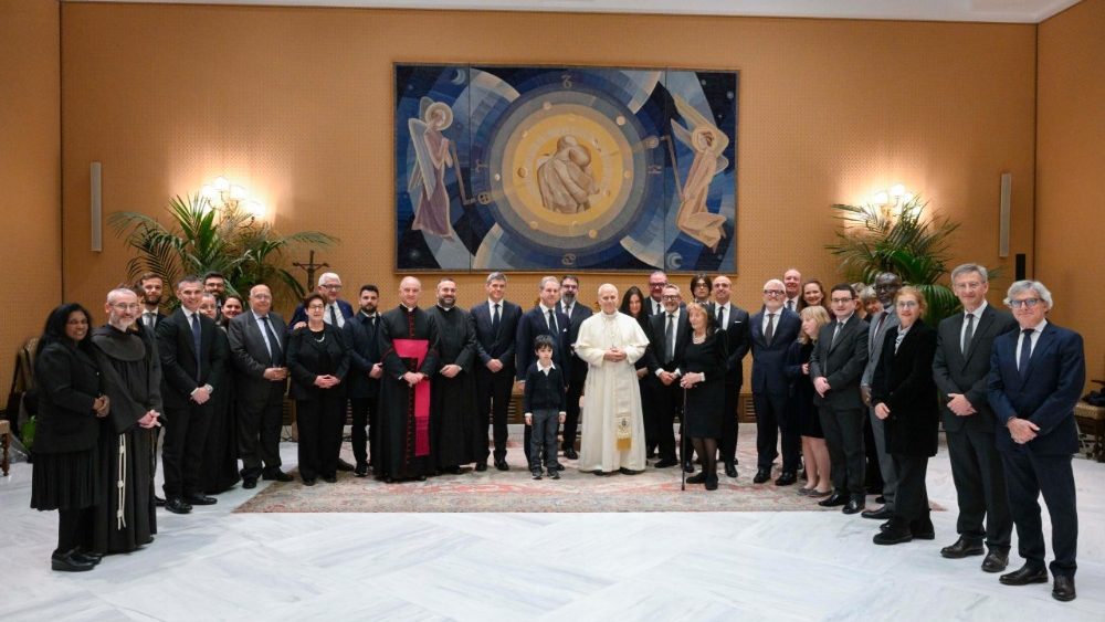 Аўдыенцыя для "Patrons of the World’s Children Hospital"