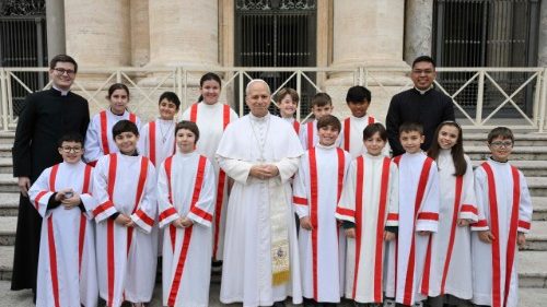 സഭ, മാനുഷികവും ദൈവികവുമായ ഒരു യാഥാർത്ഥ്യം: ലുമെൻ ജെൻസിയുമിനെ ആധാരമാക്കി ലിയോ പതിനാലാമൻ പാപ്പാ നടത്തിയ പ്രബോധനം