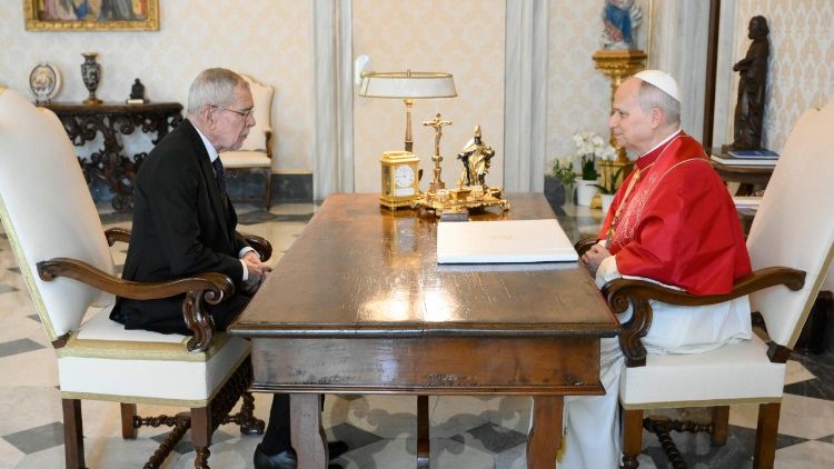 Папата се срещна с президента на Австрия