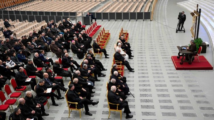 Imagem da primeira medita&ccedil;&atilde;o na presen&ccedil;a do Papa