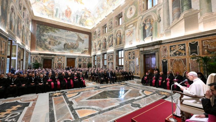 папата на срещата с Военния ординариат за Италия