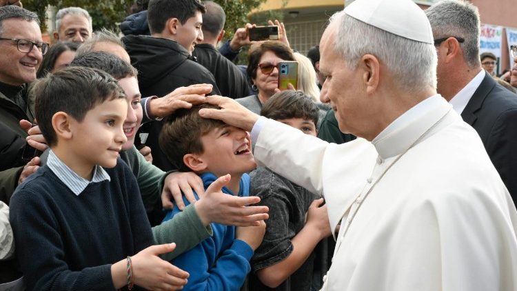Encuentro del Papa con los ni&ntilde;os y j&oacute;venes de la parroquia 
