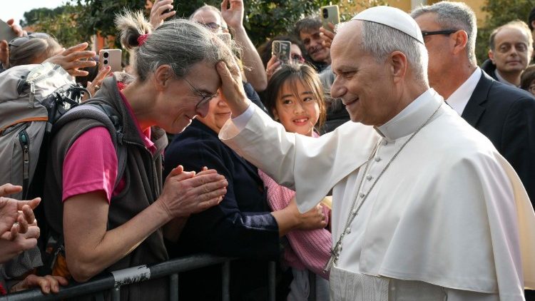 A sauda&ccedil;&atilde;o do Papa a alguns fi&eacute;is   