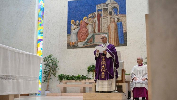 Lev XIV. přednáší homilii v římské farnosti Santa Maria della Presentazione (Uvedení P. Marie do chrámu) v Torrevecchia, 8. března 2026