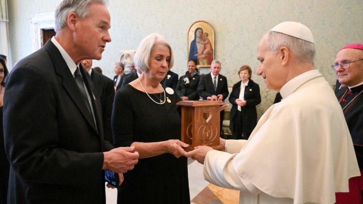 Leo XIV priti në audiencë një delegacion të shoqatës ndërkombëtare “Worldwide Marriage Encounter”