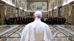 2026.03.12 La Leon XIV, participanții la simpozionul ”Catedra primirii” (Sala Clementină a Palatului Apostolic)