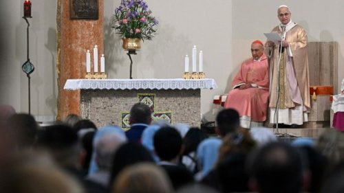 El Papa León preside la misa en la misa en la parroquia romana del Sagrado Corazón de Jesús en Ponte Mammolo