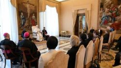 O Papa com os membros da Pontifícia Comissão para a Tutela dos Menores