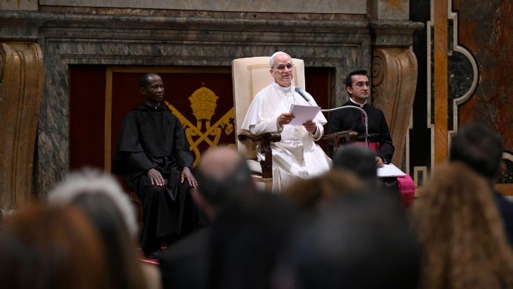 2026.03.16 Membri della Redazione del TG2 della RAI, in occasione dei 50 anni di fondazione, con i Familiari