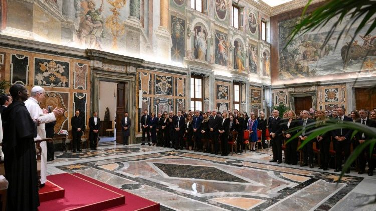 Påve Leo XIV mötte italienska journalister från nyhetsprogrammet TG2 