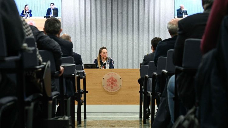 Francesca Lollobrigida si racconta nel dialogo con il prefetto del Dicastero del Dicastero per la Cultura e l'Educazione