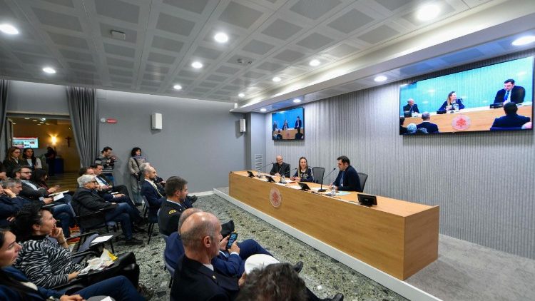 Un momento dell'incontro in Sala Marconi