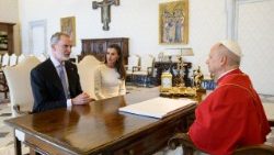 Кароль Іспаніі Філіп VI і каралева Летыцыя падчас сустрэчы з Львом XIV