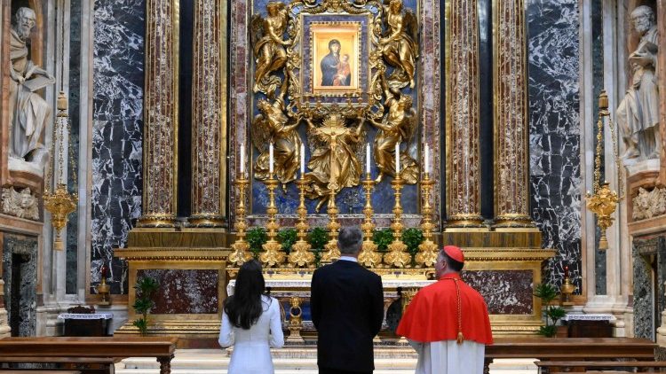 Ceremonia de posesión del título de Protocanónigo del Cabildo de la Basílica Papal de Santa María la Mayor, del rey de España 