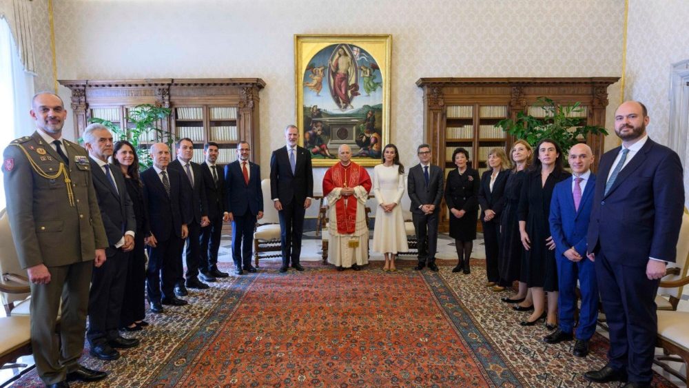 Іспанская дэлегацыя падчас сустрэчы з Львом XIV