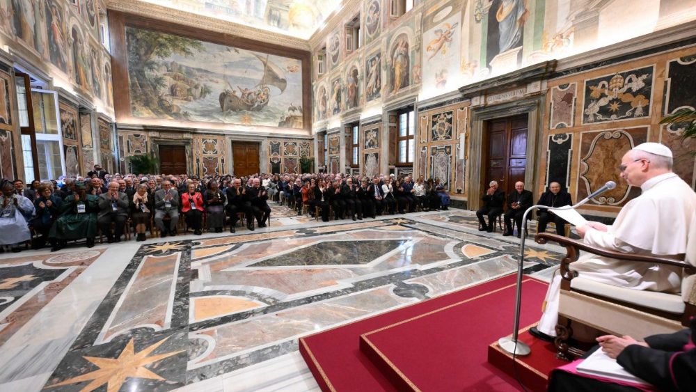 Аўдыенцыя Льва XIV для ўдзельнікаў руху факаляраў