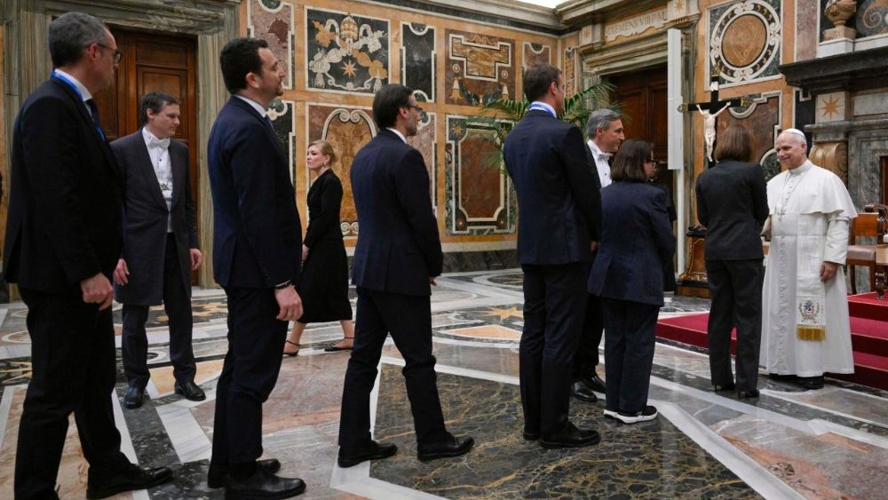 La Leon al XIV-lea, personalul și conducerea ITA Airways - Lufthansa