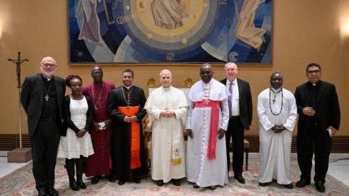 Il Papa: tra radicalizzazioni e conflitti, cristiani e musulmani operino per la pace