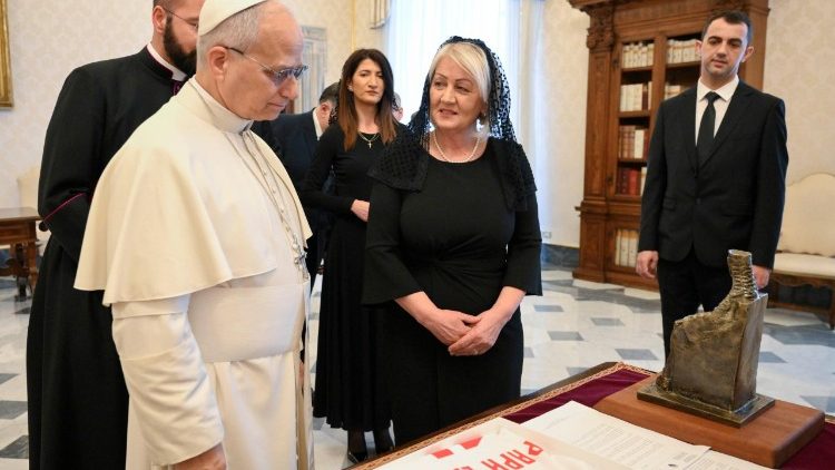 Papa Lav XIV. i predsjedateljica Vijeća ministara Bosne i Hercegovine Borjana Krišto