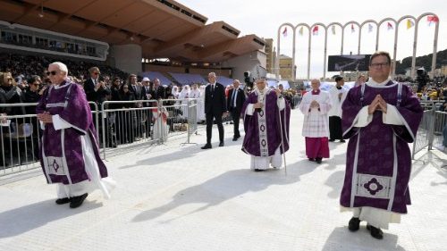 Messe &agrave; Monaco: le Pape invite &agrave; ne pas succomber &agrave; l’idol&acirc;trie du pouvoir et de l’argent