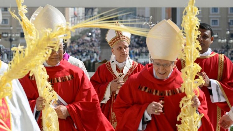 Zmiłujcie się! Odł&oacute;żcie broń - m&oacute;wił Papież w Niedzielę Palmowąą