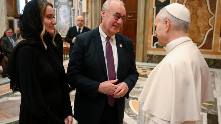 Срещас делегация на Общинската лига на щата Илинойс