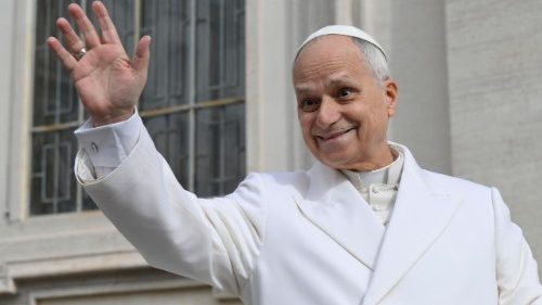 Katech&eacute;za Leva XIV.: Laici s&uacute; živ&yacute;mi kameňmi Cirkvi a svedkami evanjelia vo svete