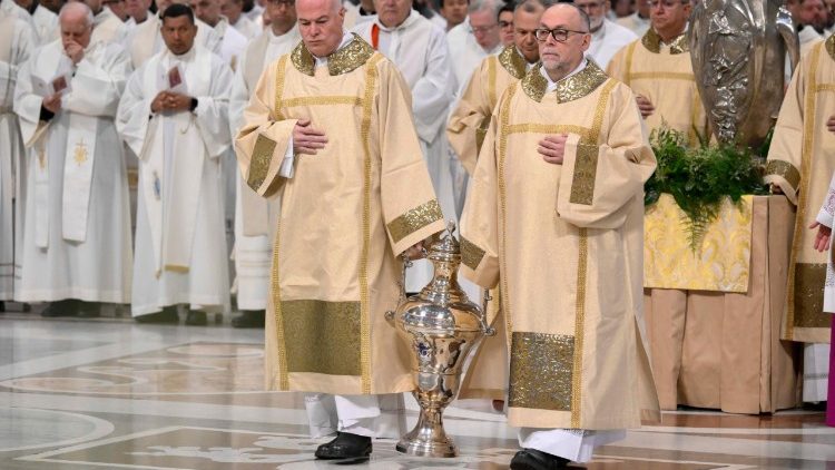 Mafuta ya Wakatekumeni ni ishara ya nguvu ya Kristo kwa Wakatekumeni