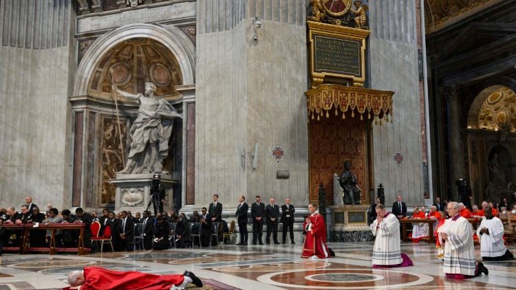 Liturgia Męki Pańskiej w Bazylice św. Piotra 2026 r.