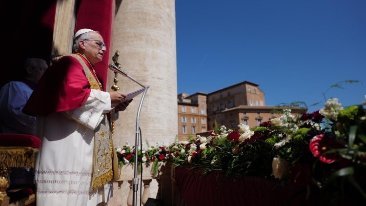 W orędziu Urbi et Orbi Ojciec Święty wezwał do modlitwy z nim 11 kwietnia o pok&oacute;j na świecie