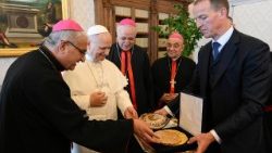 In his greeting to the Chaldean Church members, the Pope recognized the apostolic roots of the Church