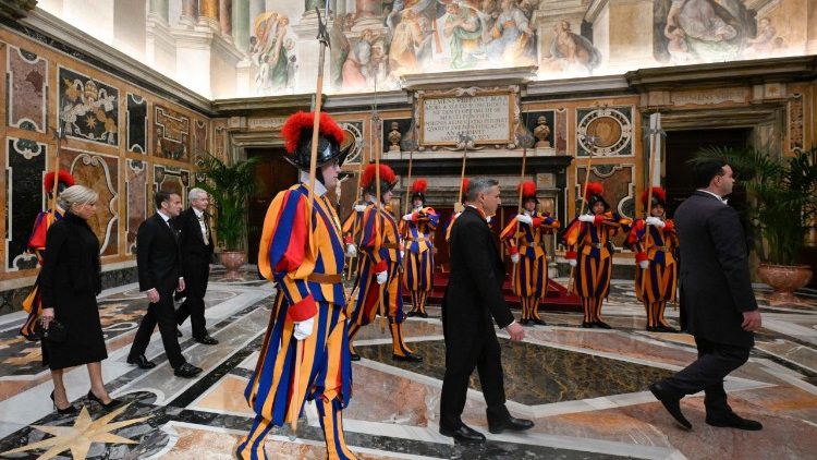 Rais Macron wa Ufaransa tarehe 10 Aprili 2026 amekutana na Papa Leo XIV