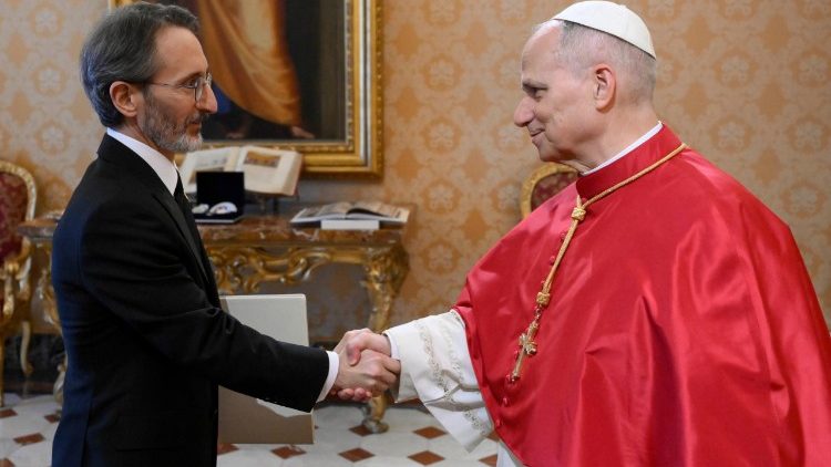 Der neue t&uuml;rkische Botschafter beim Heiligen Stuhl und Papst Leo XIV.
