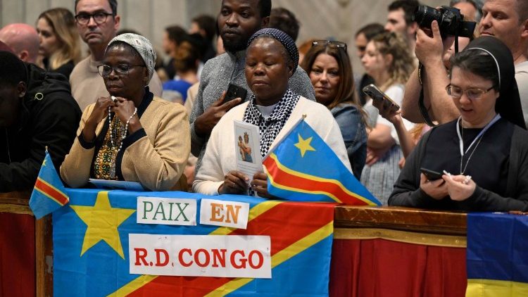 Na czuwaniu obecnych było ok. 10 tys. os&oacute;b z r&oacute;żnych kraj&oacute;w na świecie